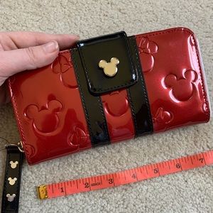 Disney Mickey and Minnie Mouse Wallet